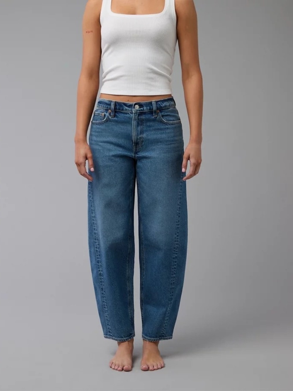 American Eagle Outfitters Boyfriend Jeans in Medium Blue Denim